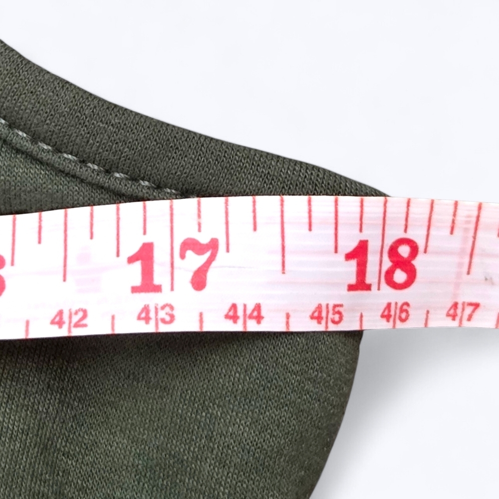 No Boundaries Olive Green Buttoned Crop Top - Picture 7 of 8